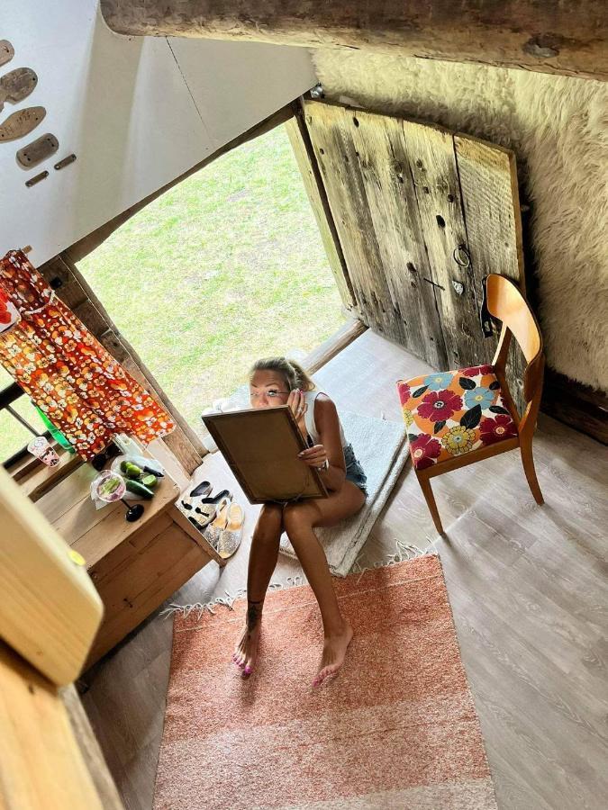 Elamusmajutus Intsu Vorgukuuris Campingplatz *